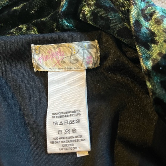 Free People dark green CAPELET! Never worn, without tags. - Picture 2 of 2